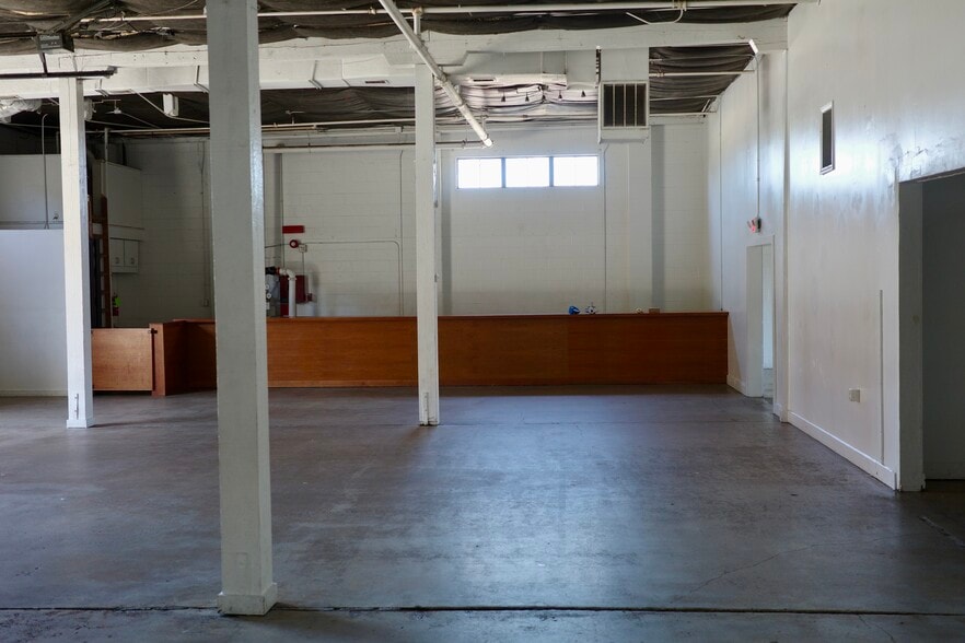 1120 Naylor St, Houston, TX for lease - Building Photo - Image 3 of 6