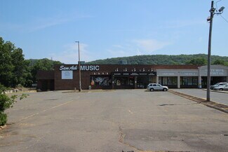 Plus de détails pour 95 Amity Rd, New Haven, CT - Commerce de détail à vendre