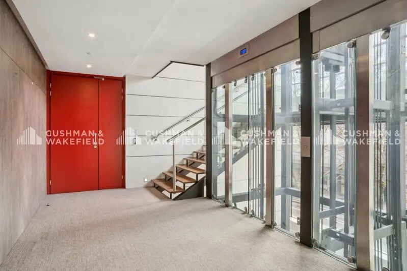 12 Rue De La Navigation, Lyon à louer - Photo du bâtiment - Image 2 de 14