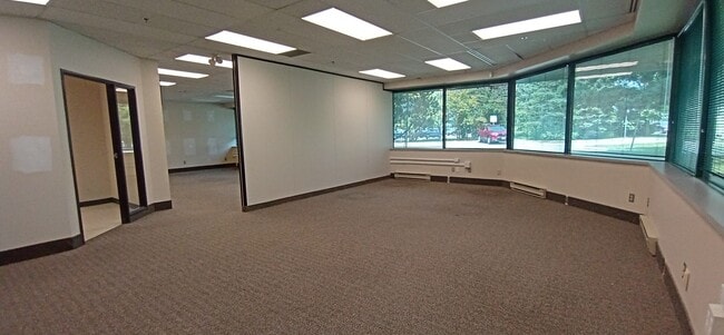 More details for 135 Michael Cowpland Dr, Ottawa, ON - Office for Lease