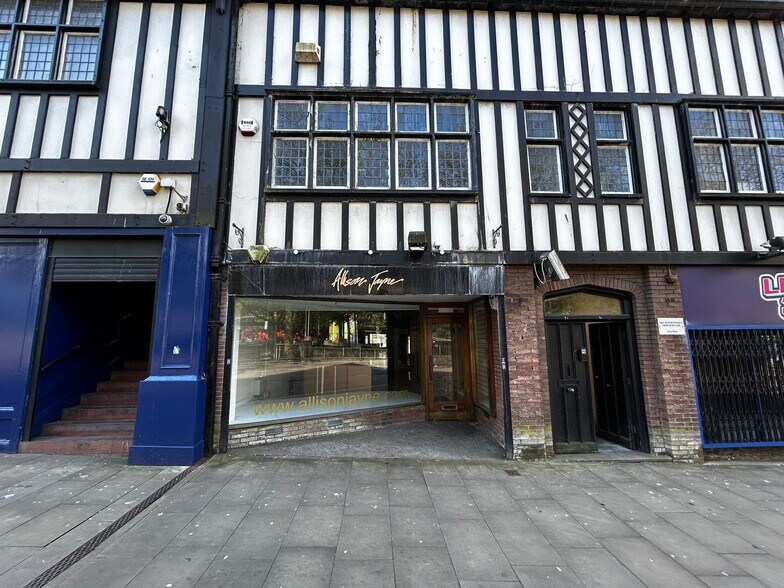 1-11 Caer St, Swansea à louer - Photo du bâtiment - Image 2 de 2