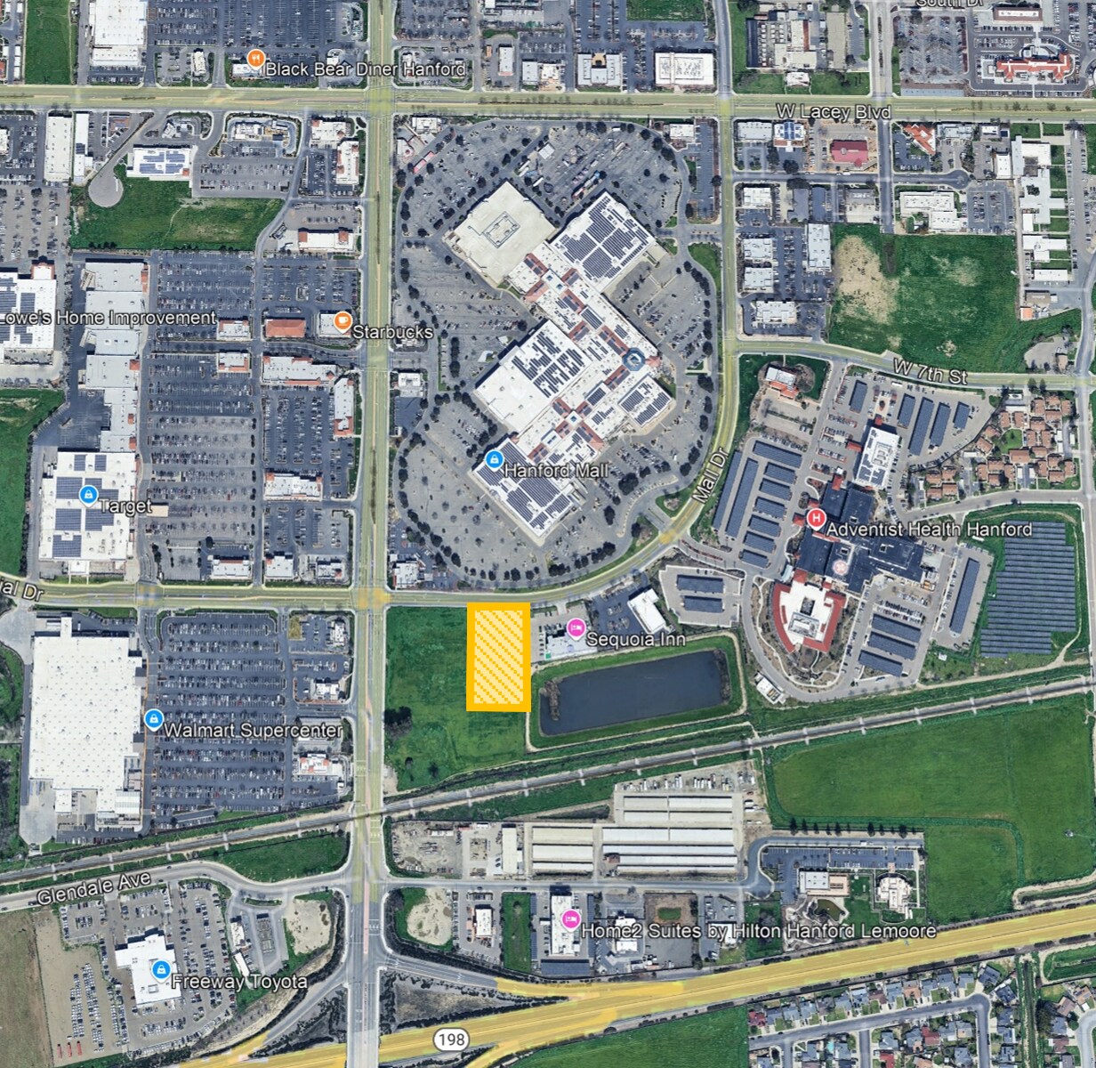 12th Ave, Hanford, CA à louer Aérien- Image 1 de 2