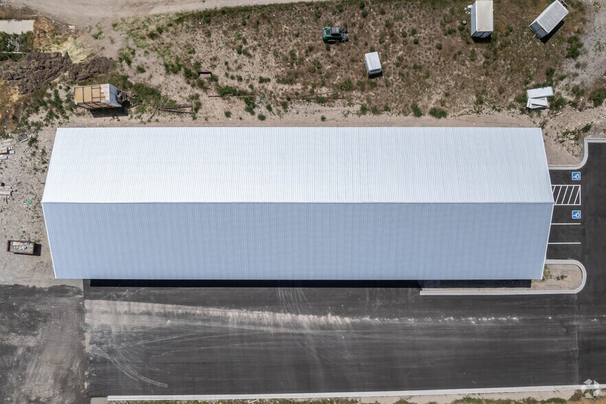 952 N 1000 W, Tooele, UT à vendre - Photo du bâtiment - Image 2 de 10