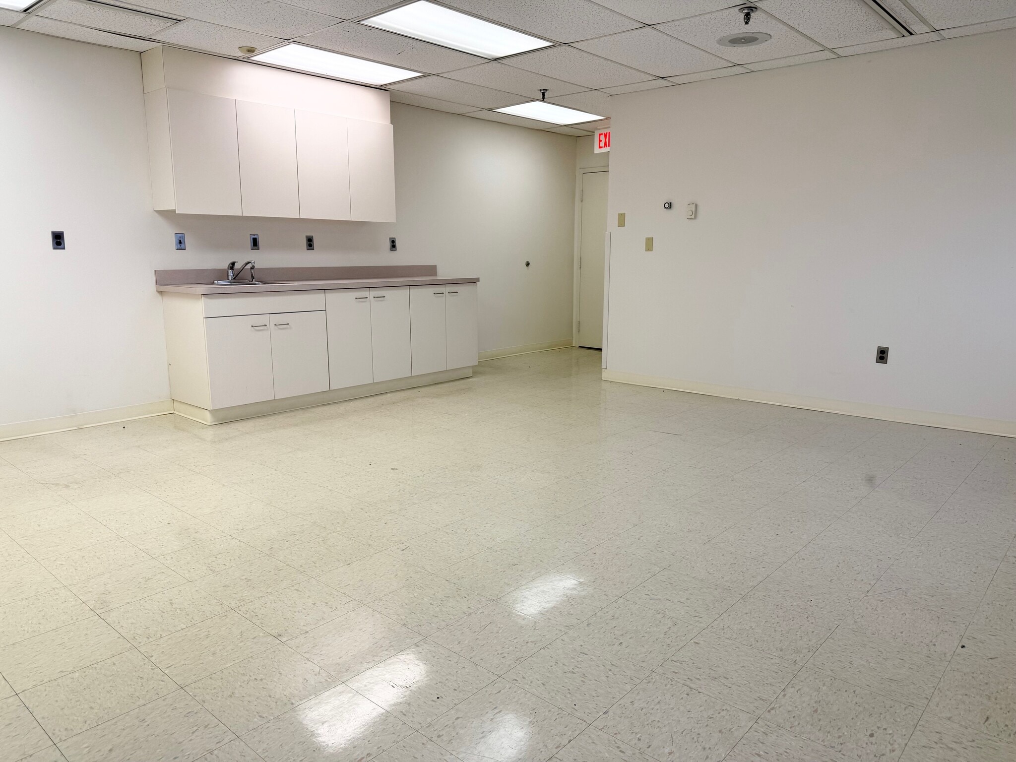8550 Route 29, Fairfax, VA for lease Interior Photo- Image 1 of 5