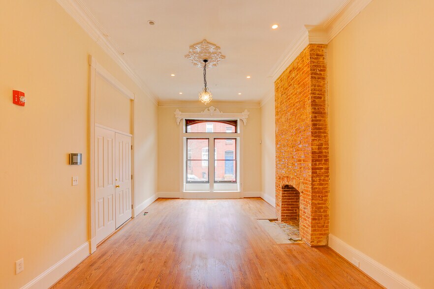 2116-2118 Saint Paul St, Baltimore, MD à vendre - Photo du bâtiment - Image 3 de 59
