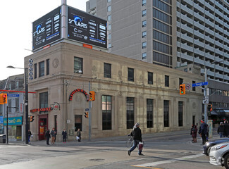 More details for 378 Yonge St, Toronto, ON - Retail for Lease