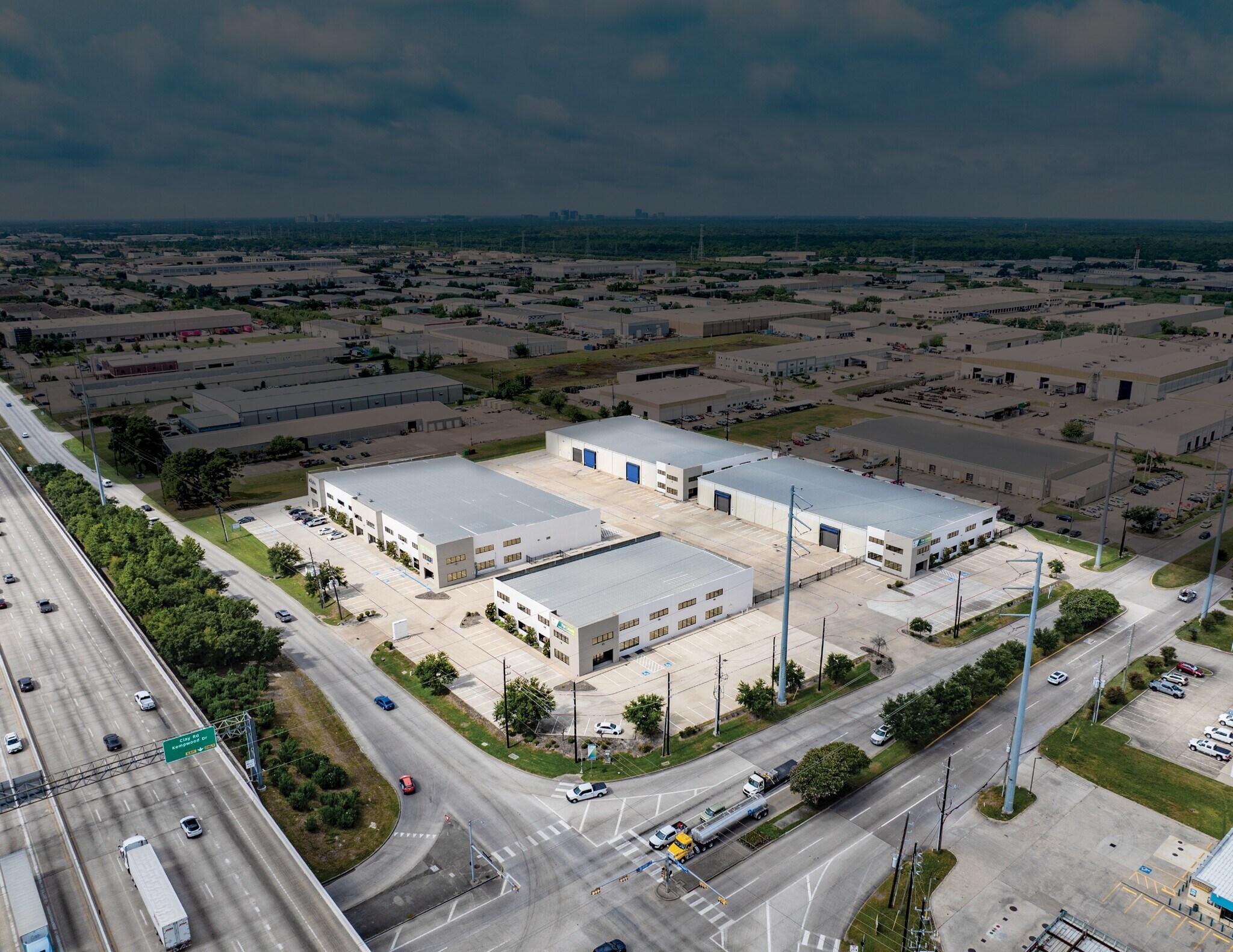 5655 W Sam Houston Pky N, Houston, TX à louer Photo principale- Image 1 de 25