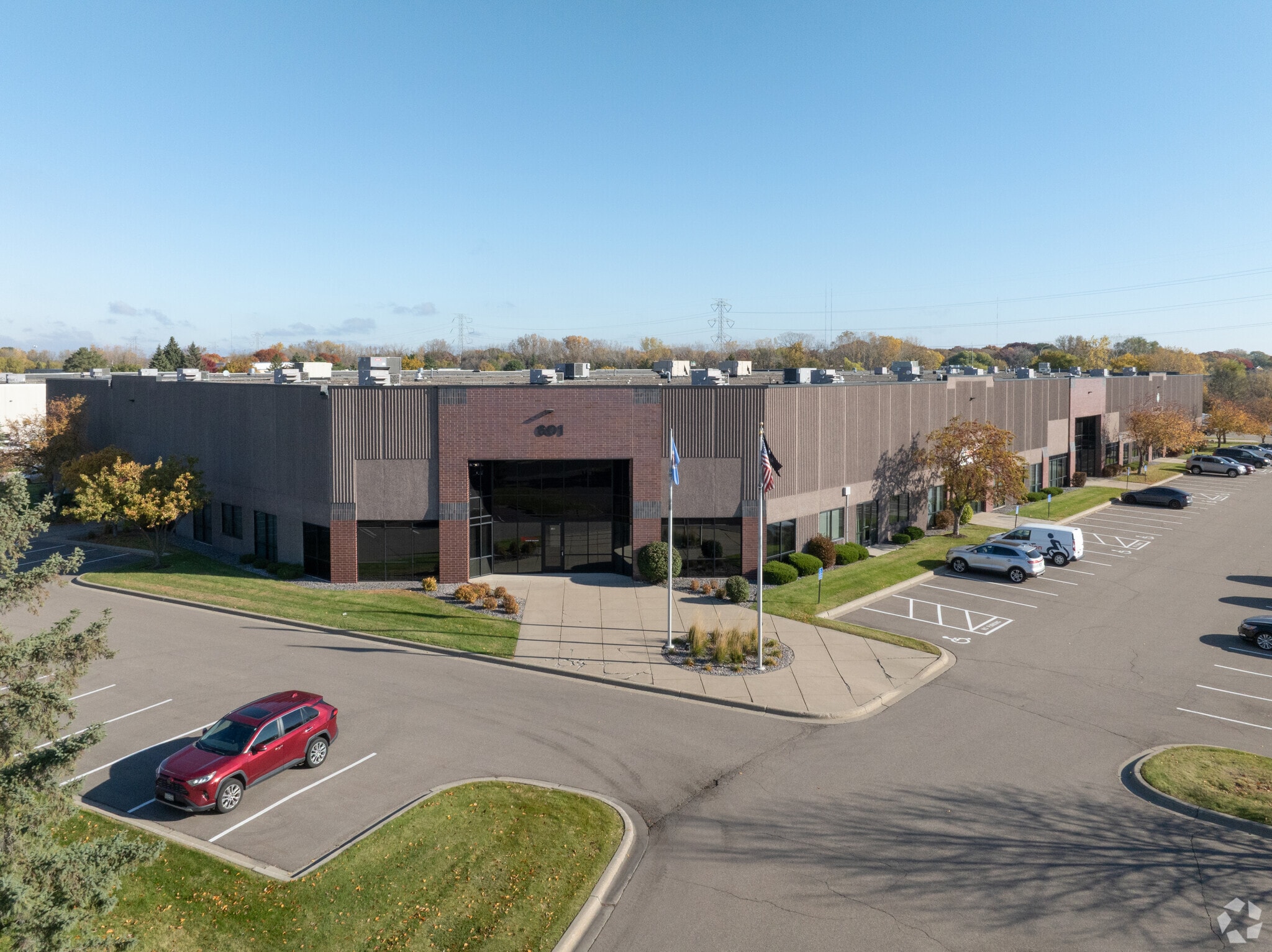 601 Campus Dr, New Brighton, MN for lease Primary Photo- Image 1 of 15