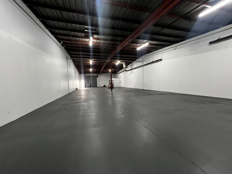 4903 Long Beach Ave, Los Angeles, CA à louer - Photo du bâtiment - Image 1 de 5