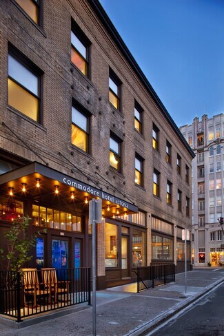 Plus de détails pour 258 14th St, Astoria, OR - Services hôteliers à vendre