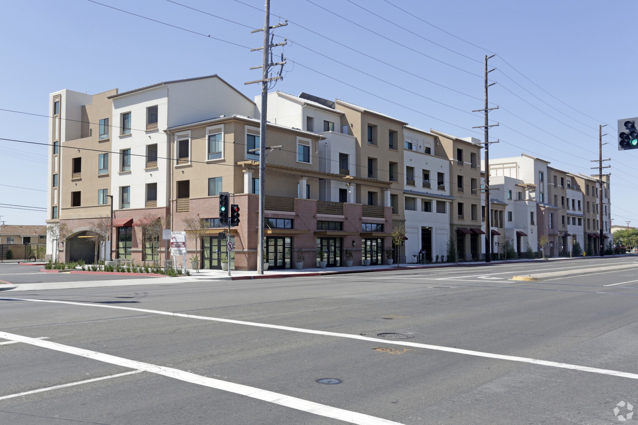 402 E Sepulveda Blvd, Carson, CA à louer Photo du bâtiment- Image 1 de 3