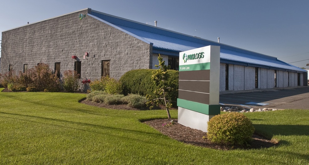 14 Jules Ln, New Brunswick, NJ à louer - Photo du bâtiment - Image 2 de 4