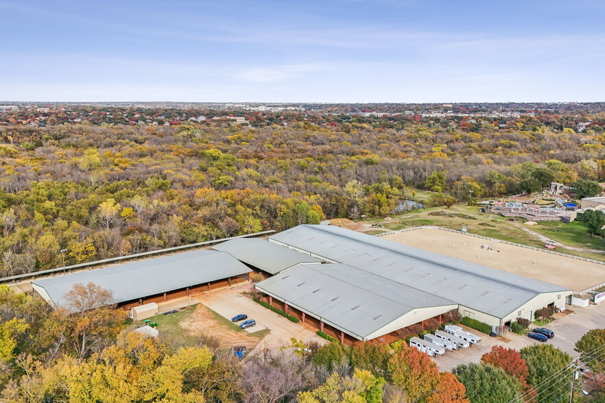 8787 Park Ln, Dallas, TX à louer - Photo du bâtiment - Image 3 de 29