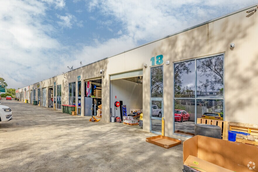 4A Foundry Rd, Seven Hills for sale - Building Photo - Image 3 of 5