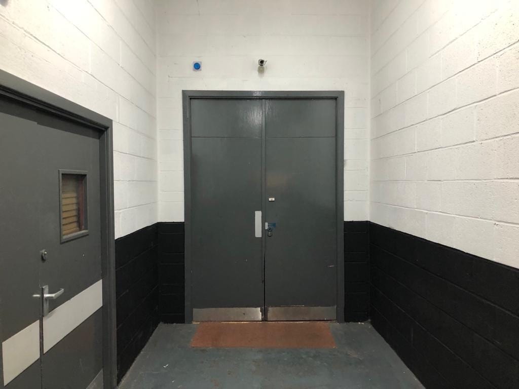 Huddersfield Rd, Oldham à louer Photo intérieure- Image 1 de 1