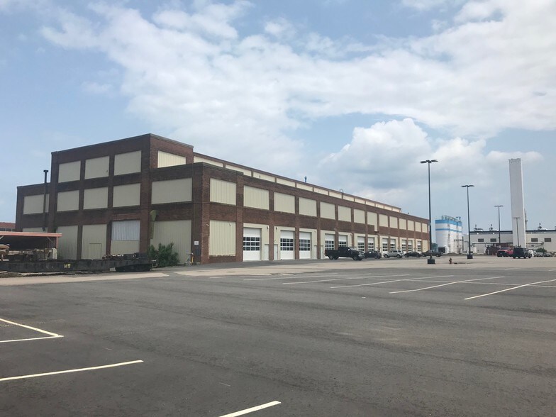125 E Howard St, Quincy, MA à louer - Photo du bâtiment - Image 2 de 4