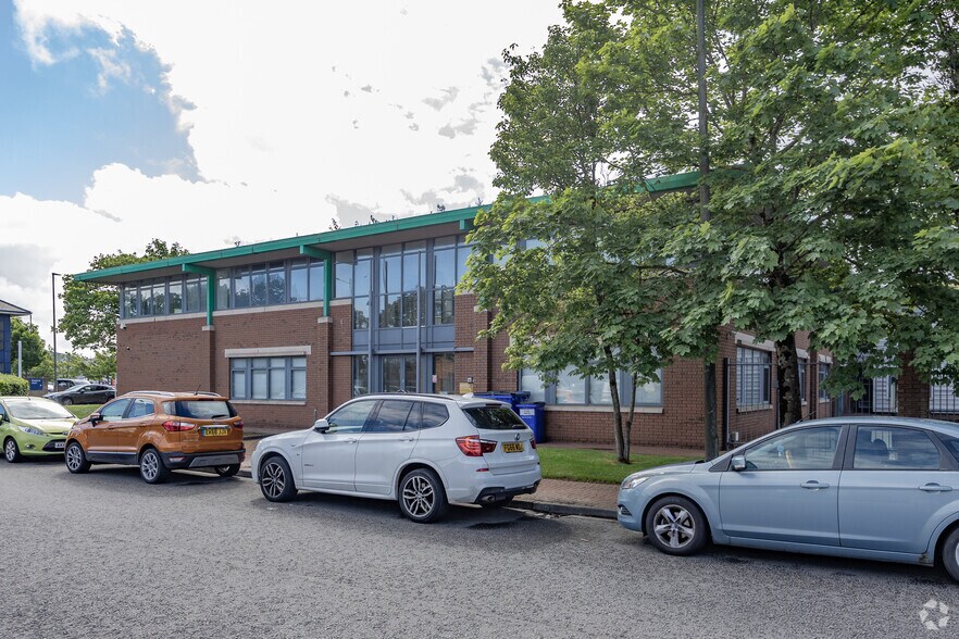 Dowlais Rd, Cardiff à louer - Photo du bâtiment - Image 3 de 4