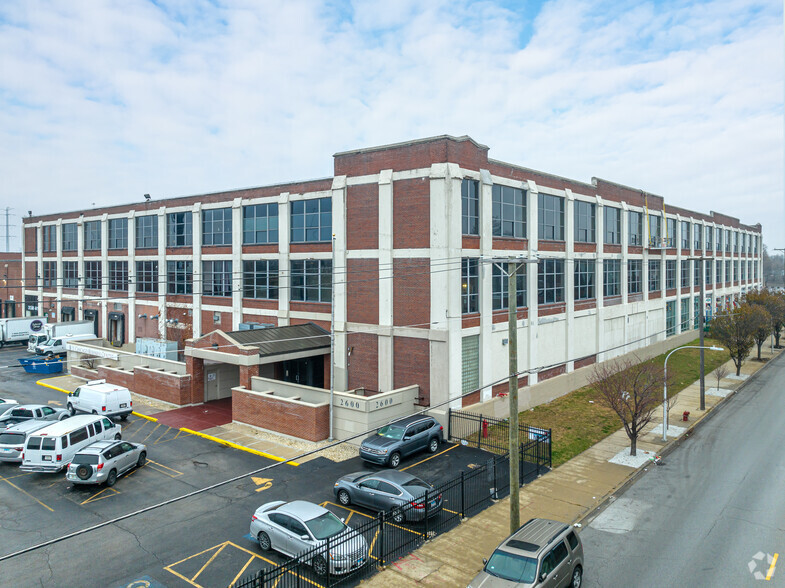 2600 W 35th St, Chicago, IL for lease - Primary Photo - Image 1 of 18