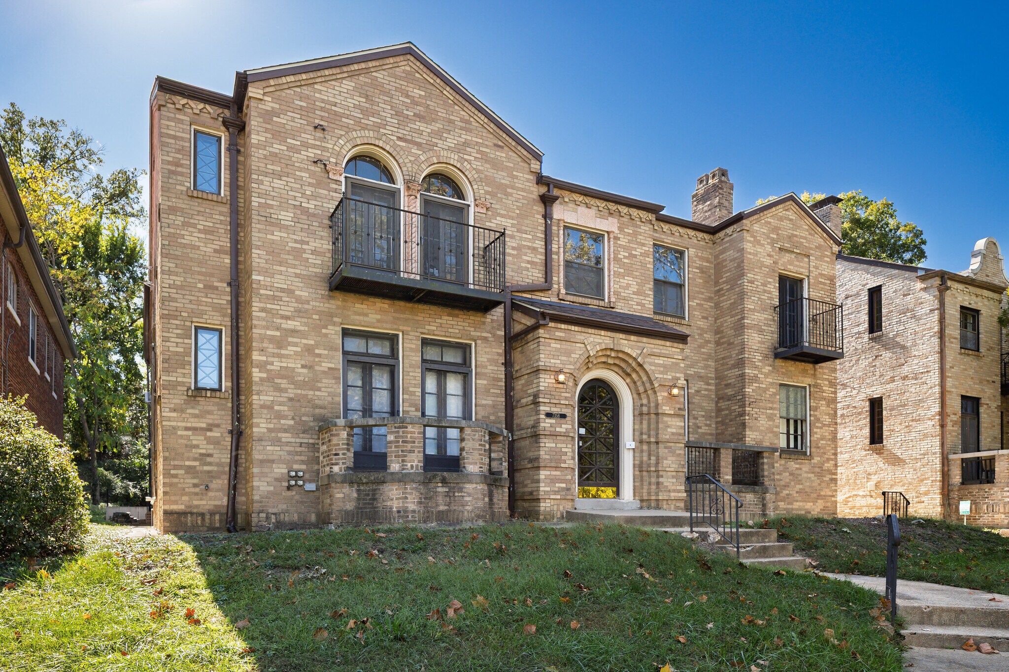 7358 Pershing Ave, University City, MO à vendre Photo du bâtiment- Image 1 de 1