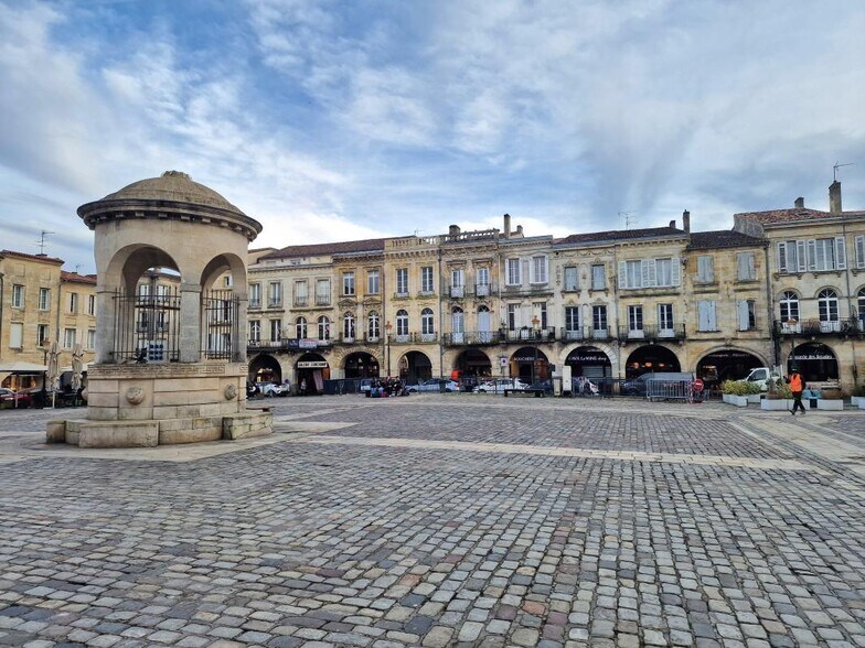Local d'activités dans Libourne à vendre - Photo du bâtiment - Image 1 de 4