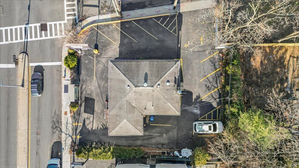 2132 Central Park Ave, Yonkers, NY à vendre - Aérien - Image 3 de 46