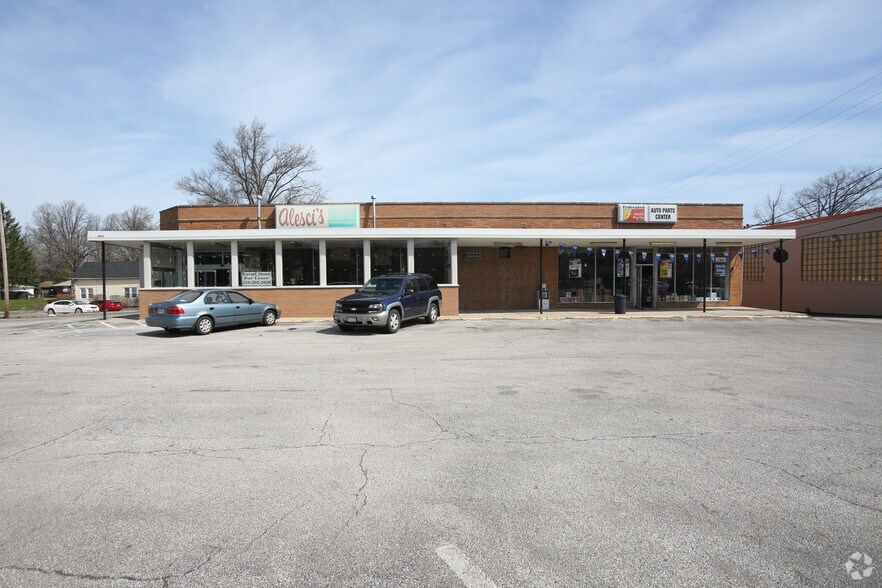4333-4337 Mayfield Rd, Cleveland, OH à louer - Photo du bâtiment - Image 3 de 5