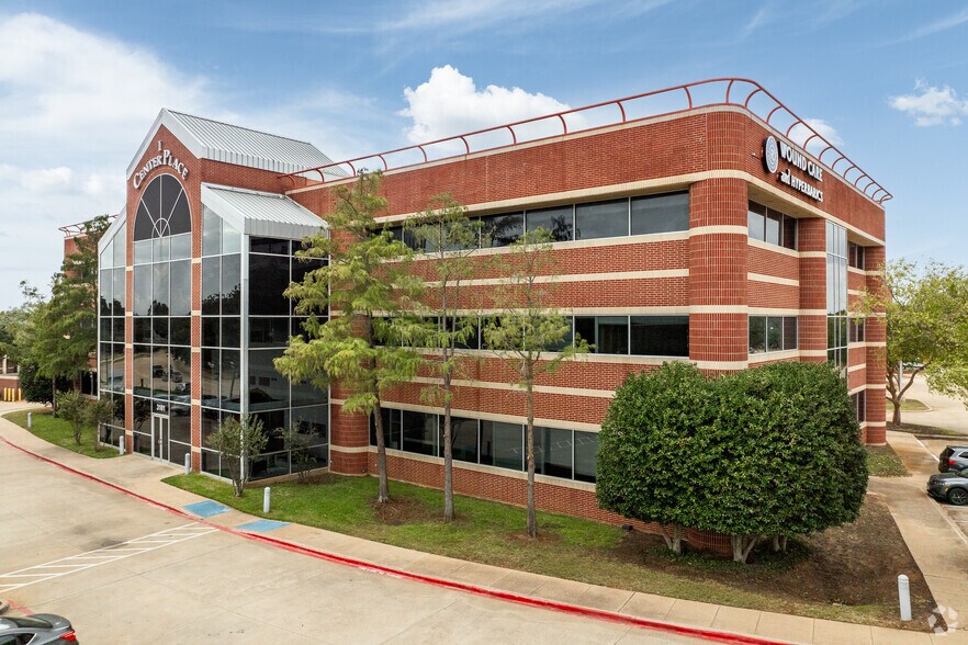 3101 Churchill Dr, Flower Mound, TX à louer - Photo du bâtiment - Image 1 de 22