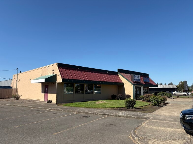 3400 River Rd N, Salem, OR for lease - Building Photo - Image 2 of 3