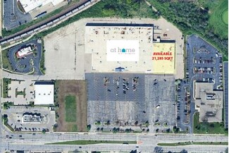 More details for 3203 N Mayfair Rd, Wauwatosa, WI - Retail for Lease