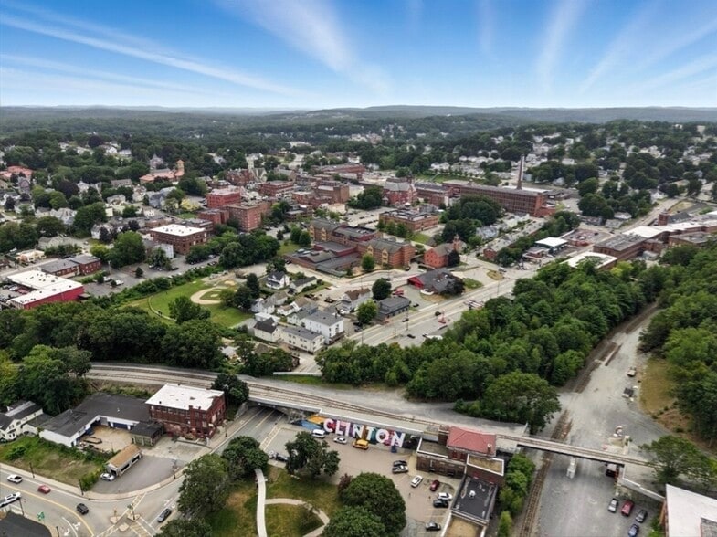280 High St, Clinton, MA for lease - Building Photo - Image 3 of 4