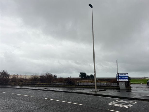 1 Queens Dr, Arbroath à louer - Photo du bâtiment - Image 1 de 1