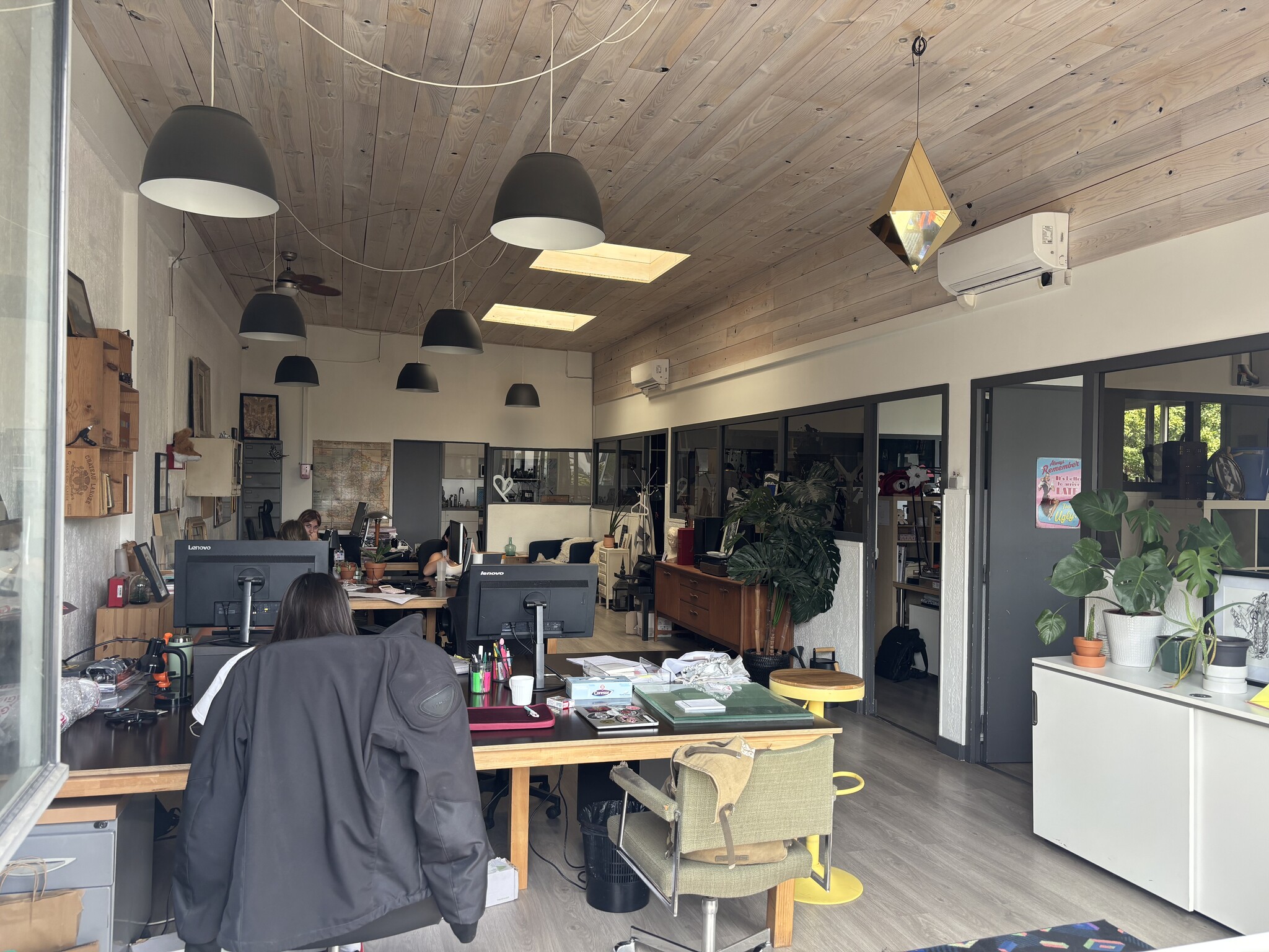 73 Rue De L'Evangile, Paris for lease Interior Photo- Image 1 of 12