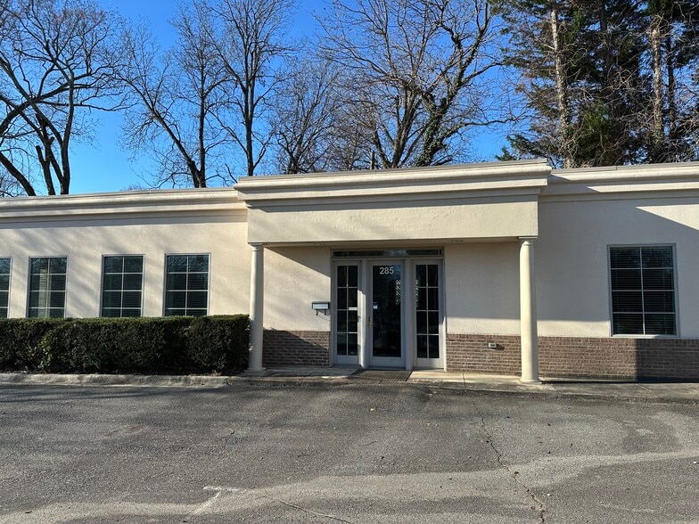 285 Church St, Concord, NC for lease - Building Photo - Image 2 of 19