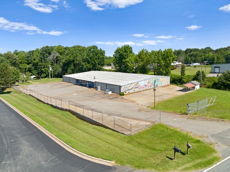 728 Buffalo Shoals Rd, Statesville, NC for sale - Primary Photo - Image 1 of 1