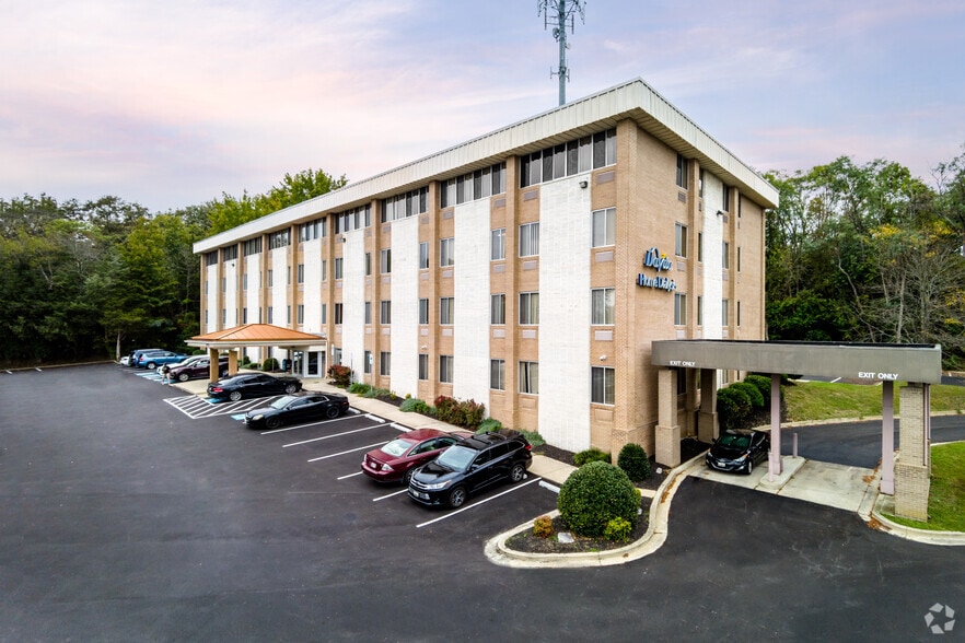 10905 Fort Washington Rd, Fort Washington, MD for lease - Building Photo - Image 3 of 8