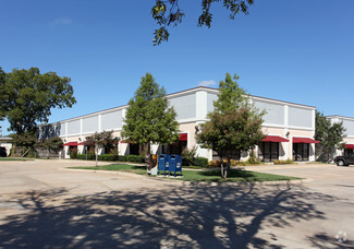 Plus de détails pour 901 N McDonald St, McKinney, TX - Industriel à louer