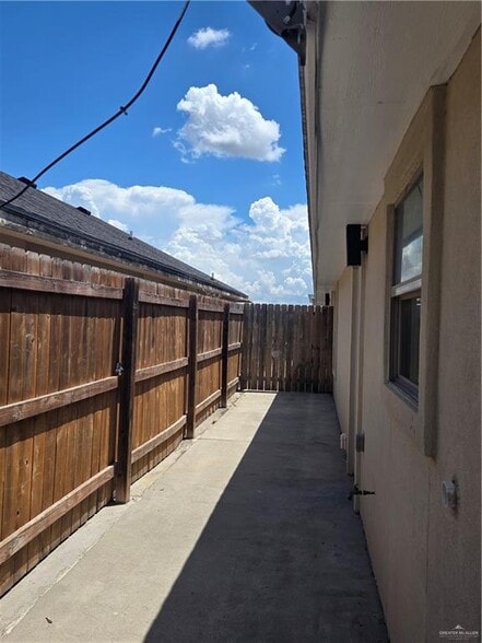 4718 N Ebony St, Pharr, TX à vendre - Photo du bâtiment - Image 3 de 4