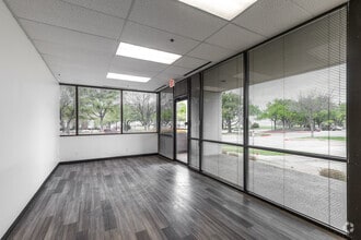 8400 Esters Blvd, Irving, TX for lease Interior Photo- Image 1 of 6
