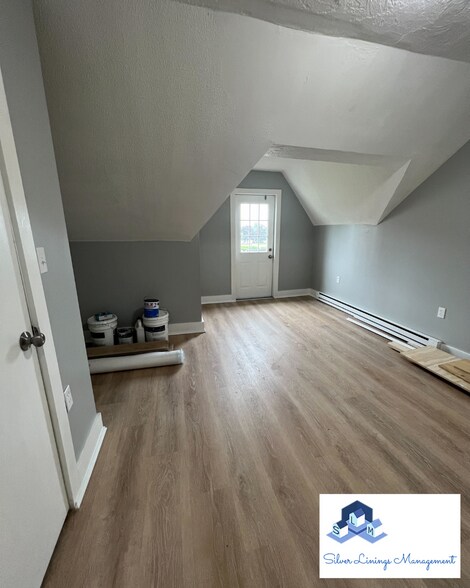 34 Marshall St, Putnam, CT à vendre - Photo du bâtiment - Image 3 de 14