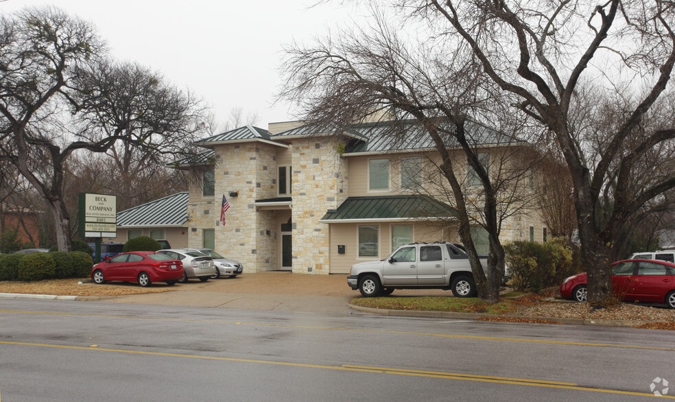 8403 Shoal Creek Blvd, Austin, TX for lease - Building Photo - Image 2 of 8
