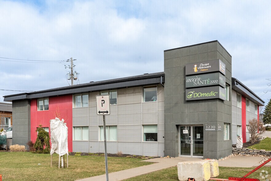 3230 Ch Saint Louis, Québec, QC for lease - Primary Photo - Image 1 of 3