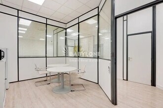 106-113 Rue Victor Hugo, Levallois-Perret for lease Interior Photo- Image 2 of 10