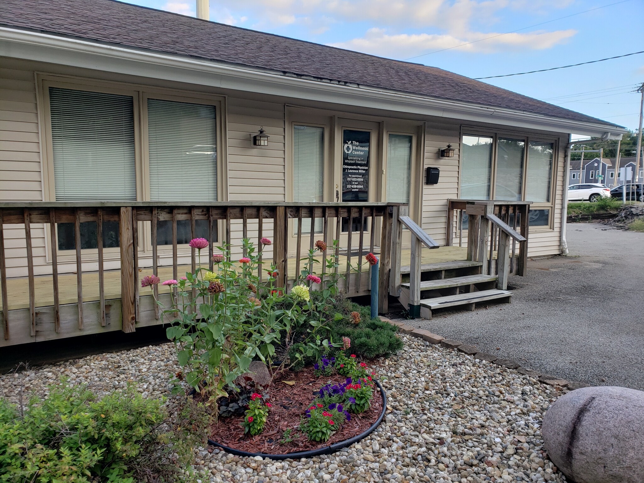 2001 W Monroe St, Springfield, IL for lease Primary Photo- Image 1 of 10