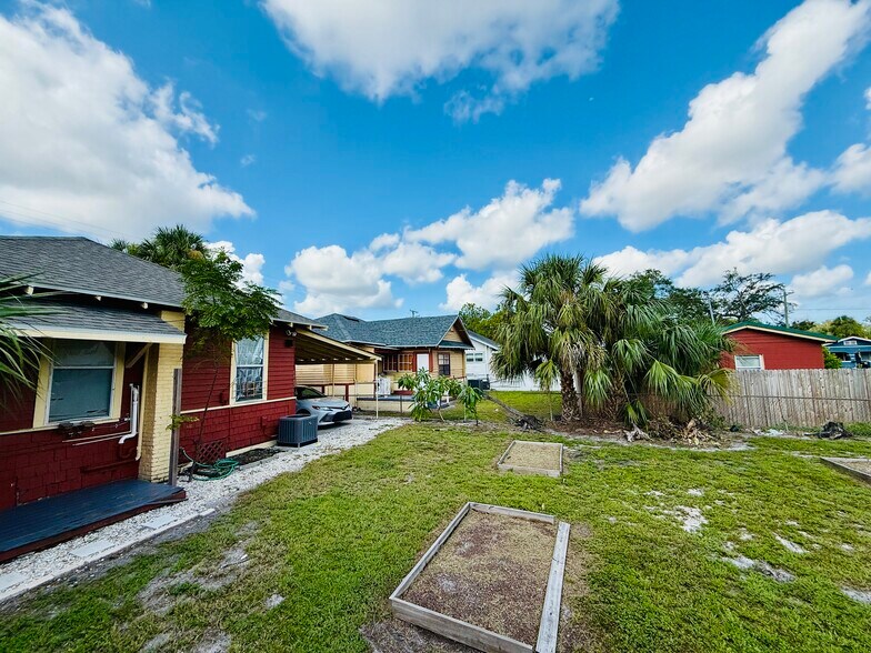 2111 W North B St, Tampa, FL à vendre - Photo du bâtiment - Image 3 de 23