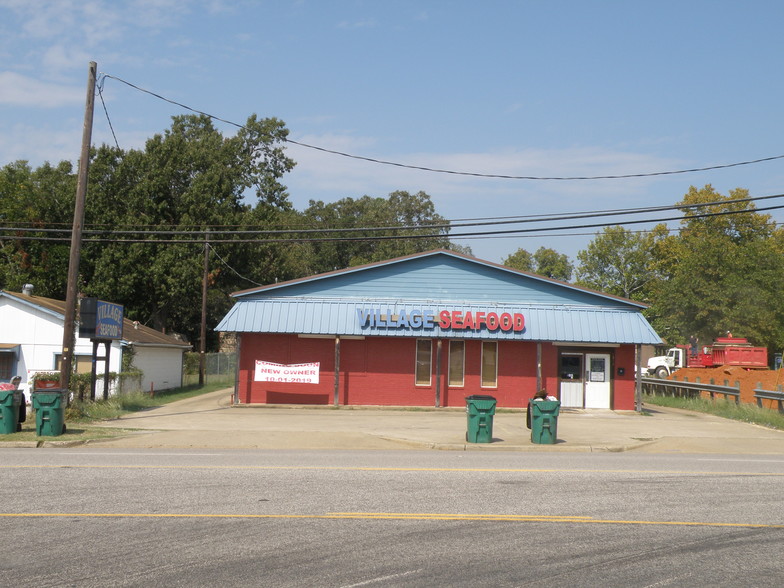 2503 W Oak St, Palestine, TX à louer - Photo du bâtiment - Image 3 de 32