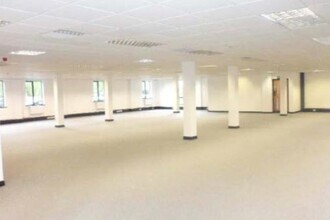 Avenue De Clichy, Merthyr Tydfil for lease Interior Photo- Image 1 of 2