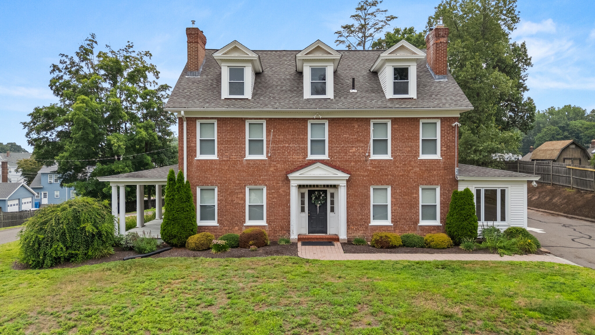 257 E Center St, Manchester, CT à louer Photo intérieure- Image 1 de 16