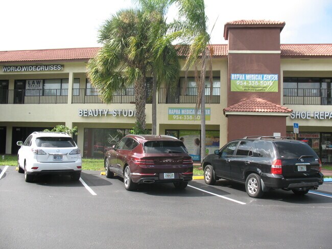More details for 8001-8085 W McNab Rd, Tamarac, FL - Office, Retail for Lease