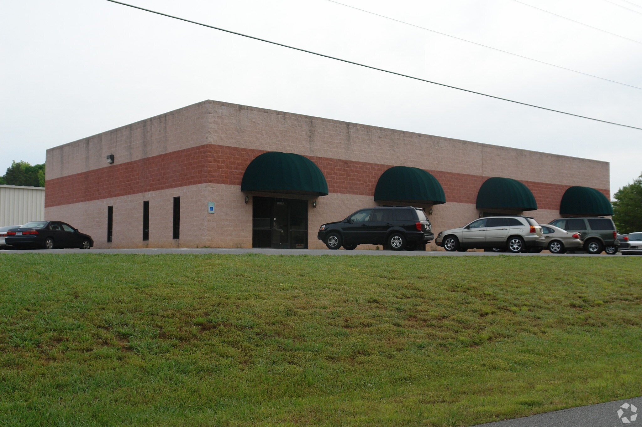 7491 Hagens Hollow Dr, Denver, NC à louer Photo principale- Image 1 de 7