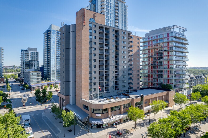 602 8 Av SE, Calgary, AB à louer - Photo du bâtiment - Image 3 de 5